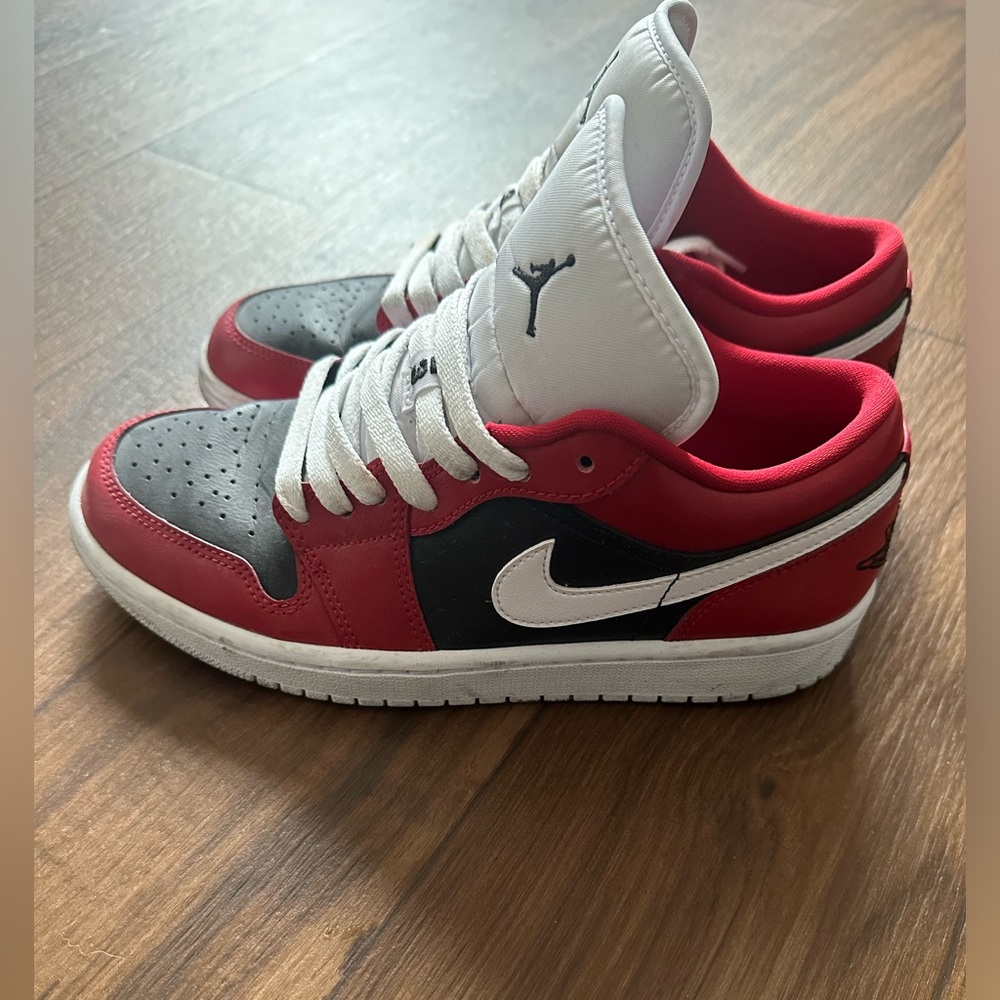 Air jordan 1 low ‘Chicago flip’